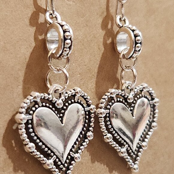 Bright Silver Puffed Heart Earrings - Picture 7 of 7